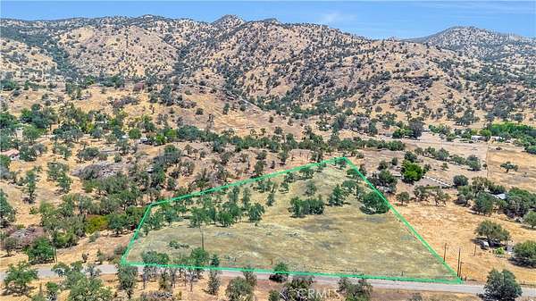 5 Acres of Residential Land for Sale in Squaw Valley, California