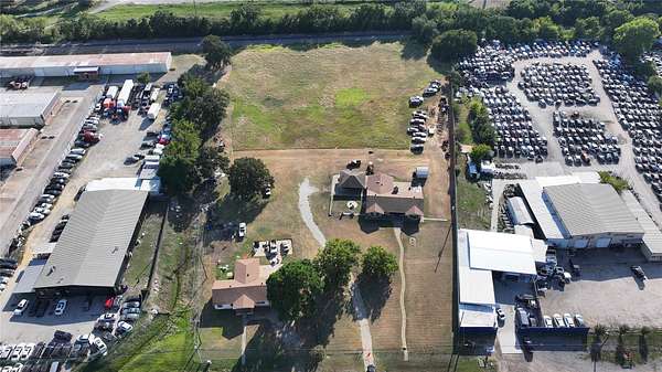 4 Acres of Land for Sale in Kennedale, Texas