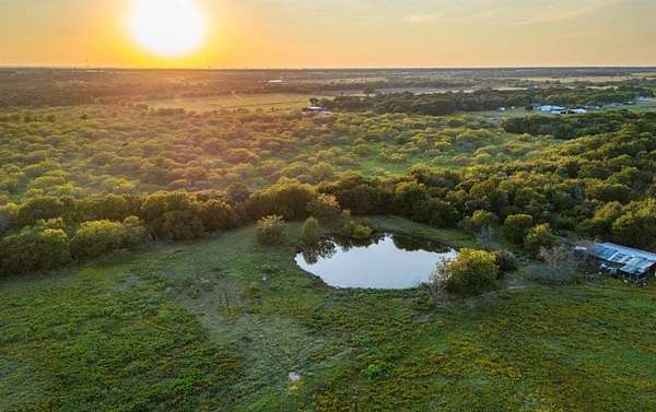 2.86 Acres of Residential Land for Sale in Elm Mott, Texas