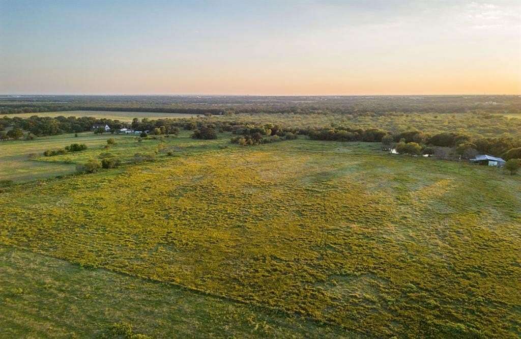 1 Acre of Residential Land for Sale in Elm Mott, Texas