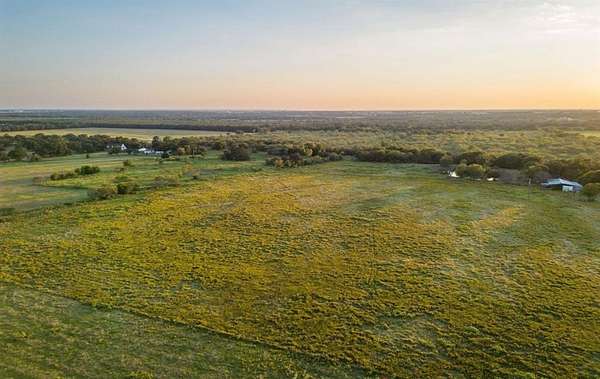 1 Acre of Residential Land for Sale in Elm Mott, Texas