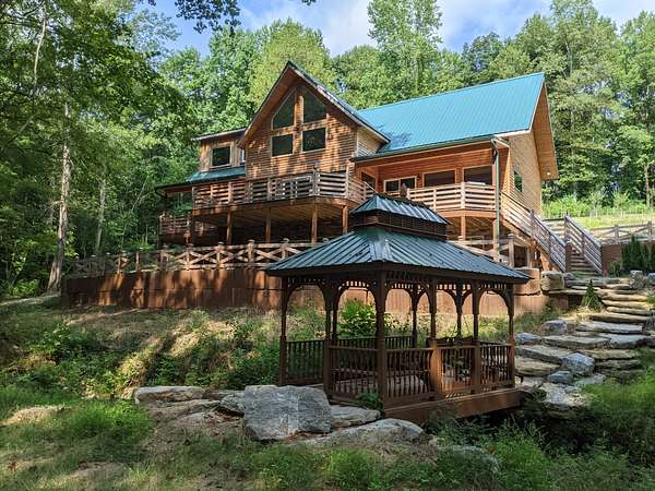 5 Acres of Land with Home for Auction in Lebanon, Tennessee