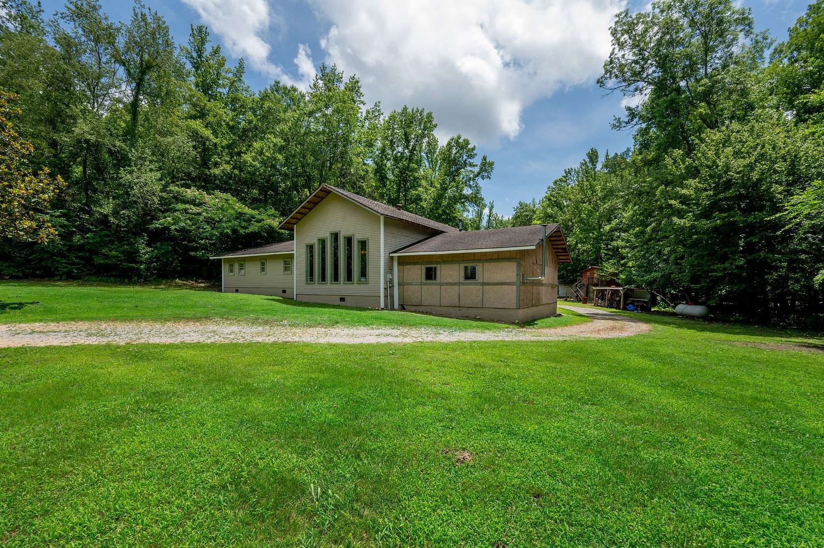 16.2 Acres of Land with Home for Sale in Linden, Tennessee