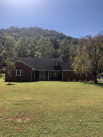 21 Acres of Land with Home for Sale in South Portsmouth, Kentucky