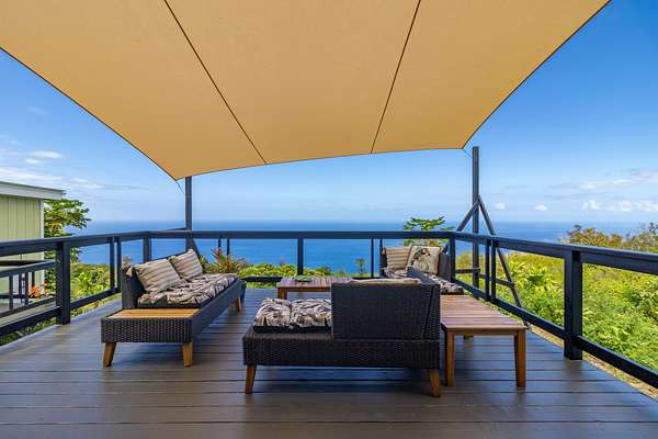 12.8 Acres of Land with Home for Sale in Captain Cook, Hawaii