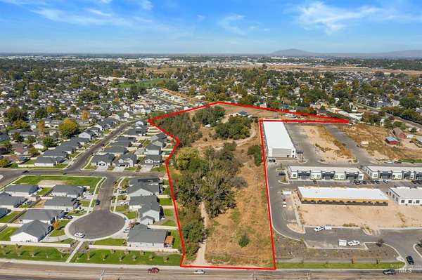 10.1 Acres of Land with Home for Sale in Nampa, Idaho