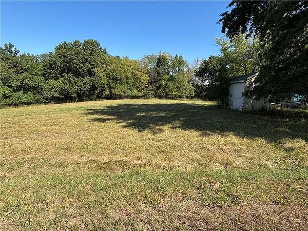 0.53 Acres of Residential Land for Sale in Gallatin, Missouri