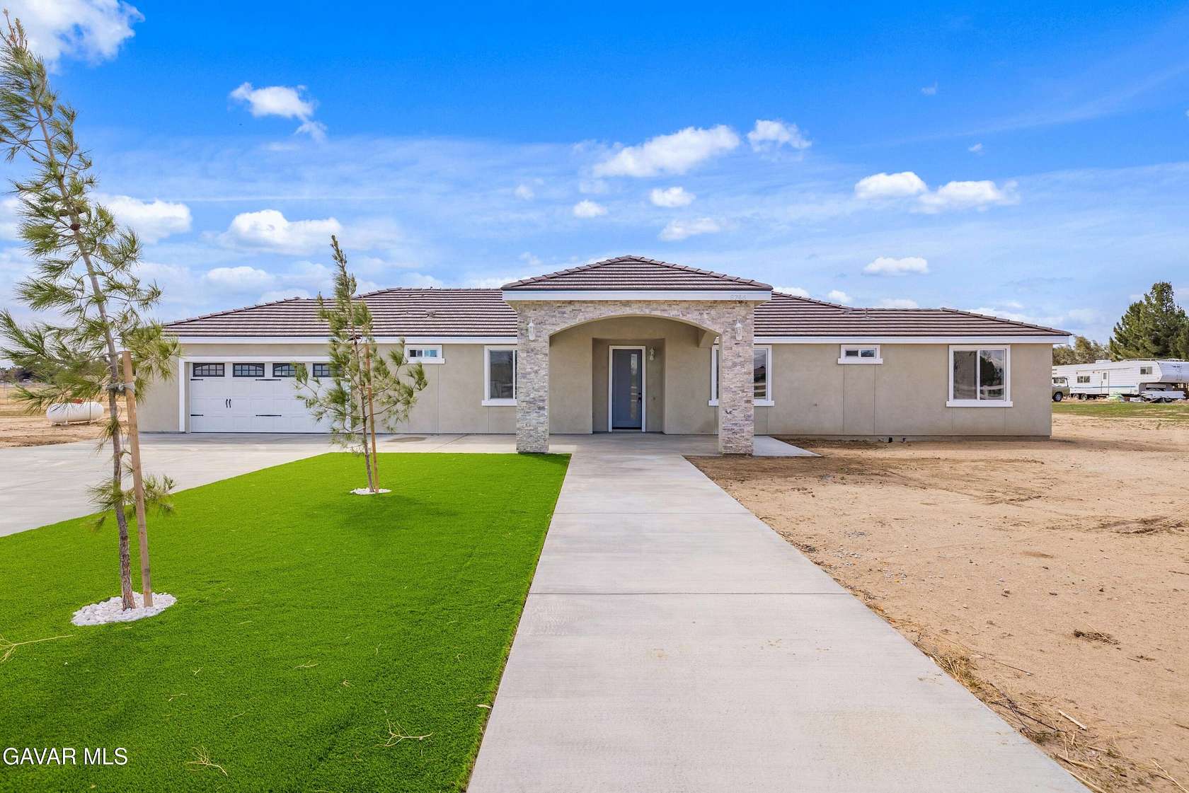 2.5 Acres of Land with Home for Sale in Lancaster, California