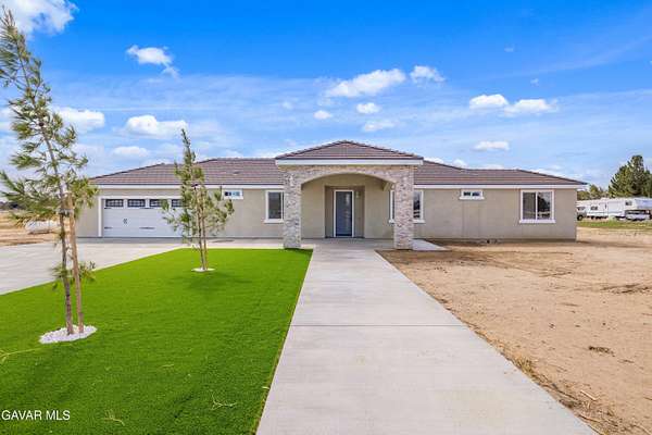 2.5 Acres of Land with Home for Sale in Lancaster, California
