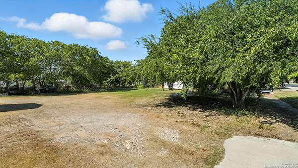 0.32 Acres of Residential Land for Sale in Floresville, Texas