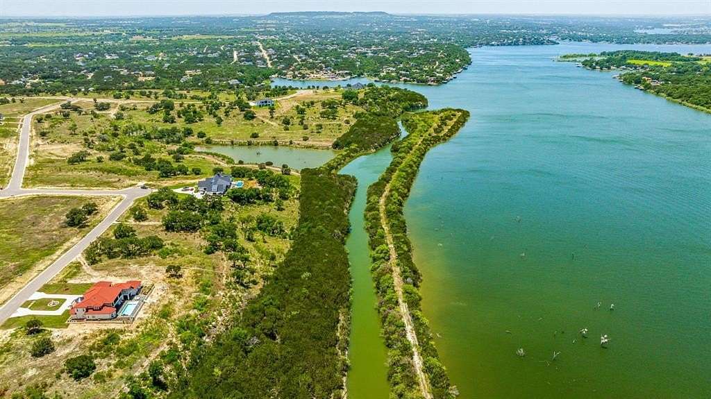 1.37 Acres of Residential Land for Sale in Granbury, Texas