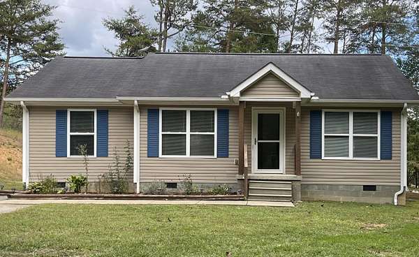 1.83 Acres of Residential Land with Home for Sale in Artemus, Kentucky