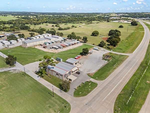 2.18 Acres of Mixed-Use Land for Sale in Decatur, Texas