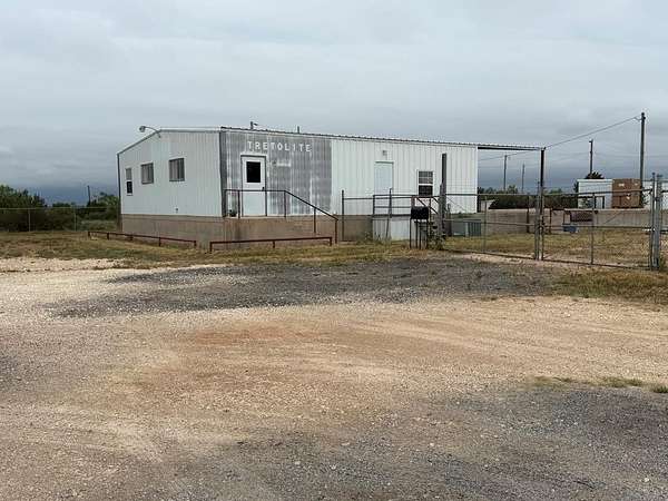 3 Acres of Commercial Land for Sale in Sweetwater, Texas