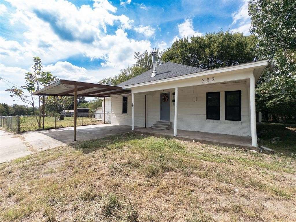 1.6 Acres of Residential Land with Home for Sale in Greenville, Texas