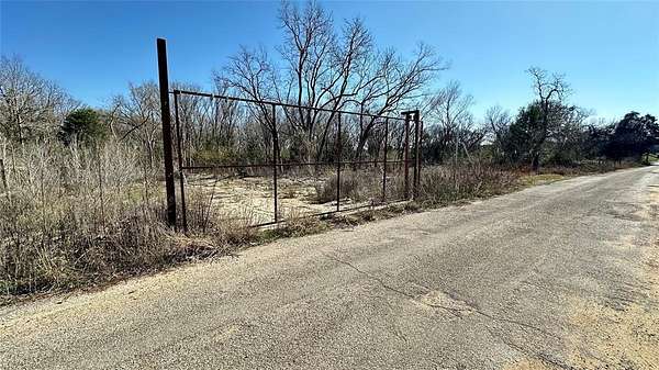 0.13 Acres of Commercial Land for Sale in Dallas, Texas