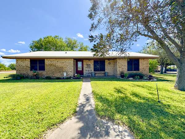 13 Acres of Land with Home for Sale in George West, Texas