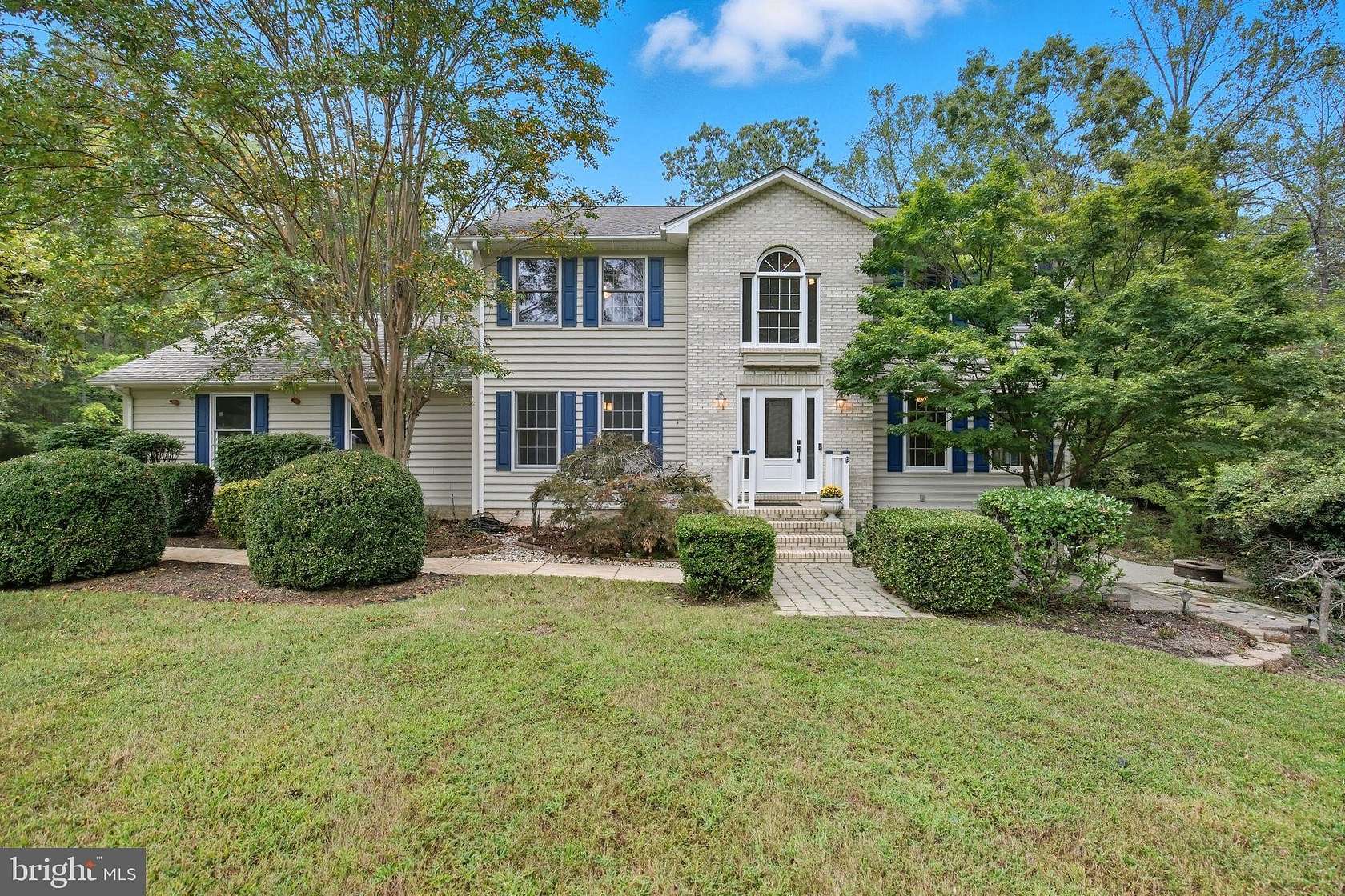 2 Acres of Residential Land with Home for Sale in Hollywood, Maryland