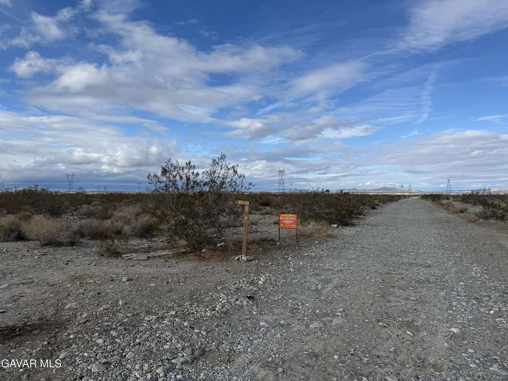 2.5 Acres of Land for Sale in Pearblossom, California