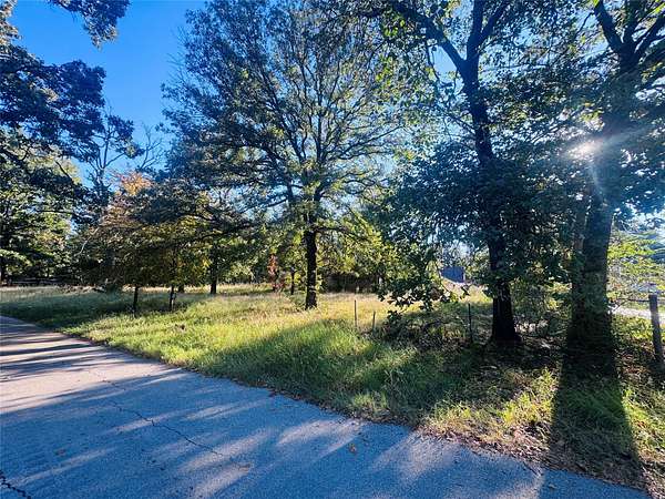 0.12 Acres of Residential Land for Sale in Tool, Texas
