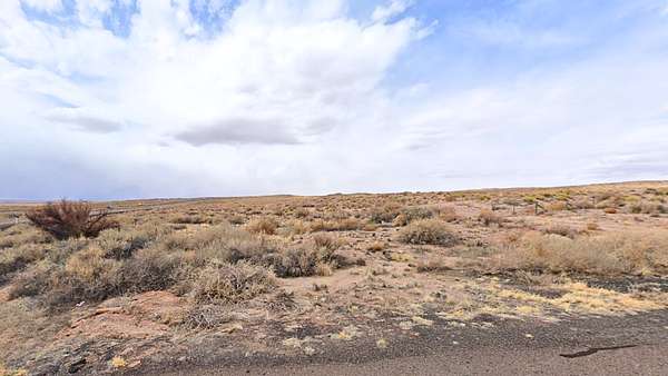 2.5 Acres of Residential Land for Sale in Sun Valley, Arizona