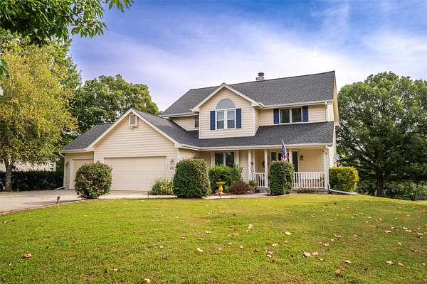 2 Acres of Residential Land with Home for Sale in Altoona, Iowa