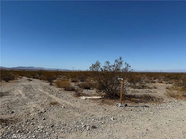 2.5 Acres of Land for Sale in Pearblossom, California
