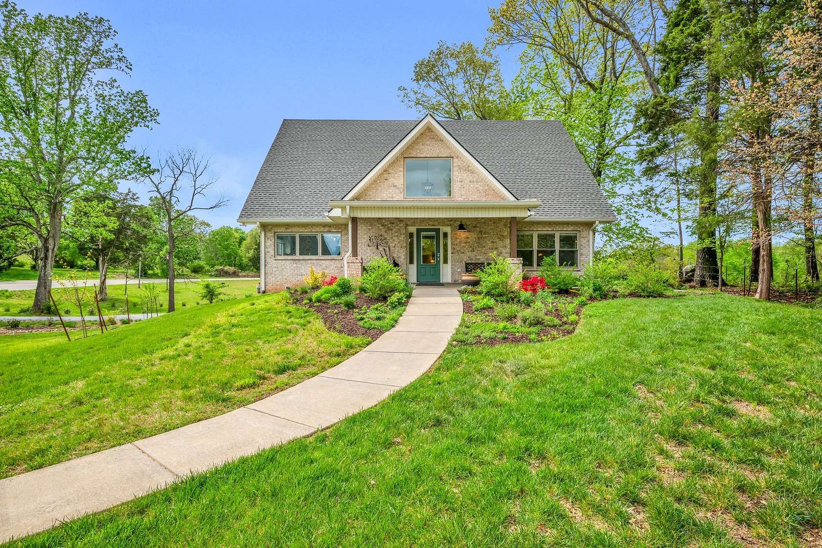 2.15 Acres of Residential Land with Home for Sale in Vanleer, Tennessee