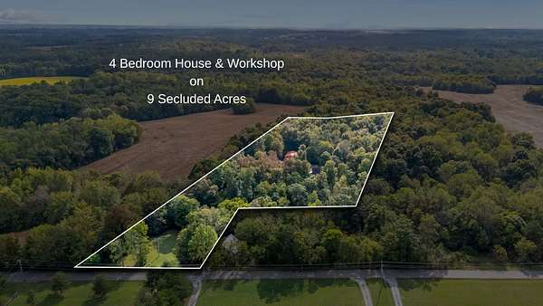 9 Acres of Residential Land with Home for Sale in Springfield, Tennessee