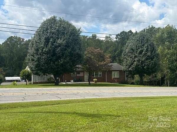 5 Acres of Residential Land for Sale in Hickory, North Carolina