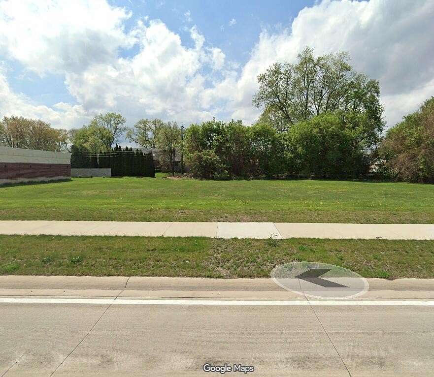 0.31 Acres of Commercial Land for Sale in Sterling Heights, Michigan
