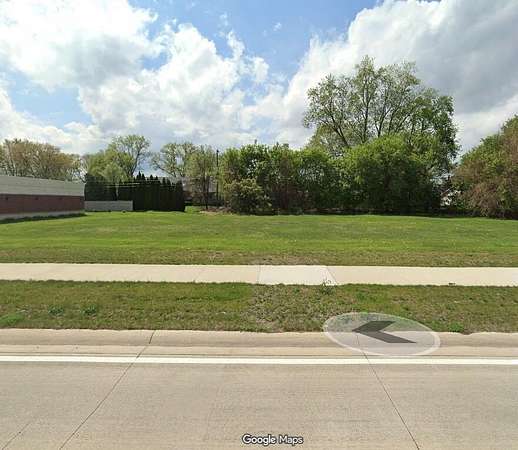 0.31 Acres of Commercial Land for Sale in Sterling Heights, Michigan