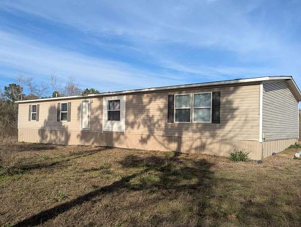 14 Acres of Land with Home for Sale in Pollok, Texas