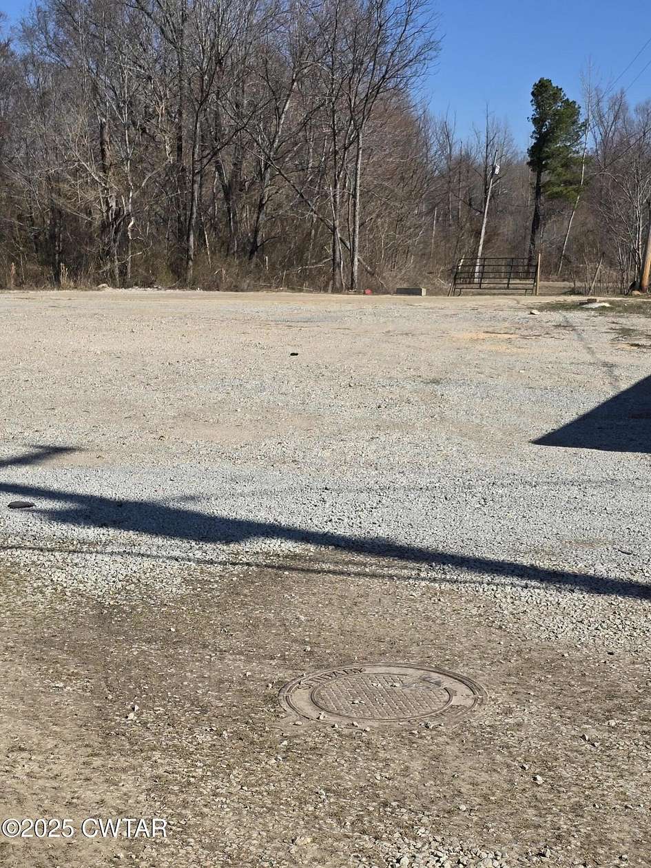 0.98 Acres of Land for Sale in Lexington, Tennessee