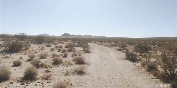 40 Acres of Land for Sale in Lucerne Valley, California
