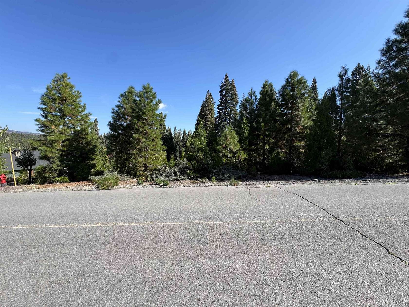 0.42 Acres of Residential Land for Sale in Lake Almanor Peninsula, California