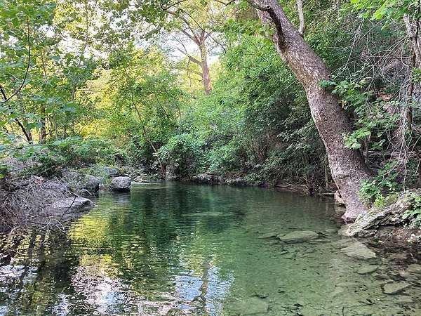 1.5 Acres of Land for Sale in Spicewood, Texas