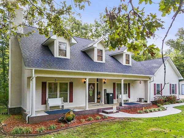 1.79 Acres of Land with Home for Sale in Hot Springs, Arkansas