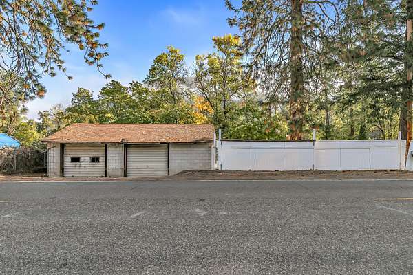 0.15 Acres of Land for Sale in Gold Hill, Oregon