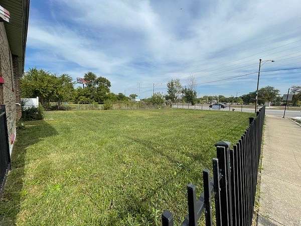0.13 Acres of Commercial Land for Sale in Chicago, Illinois