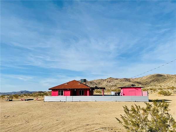 2.5 Acres of Residential Land with Home for Sale in Landers, California