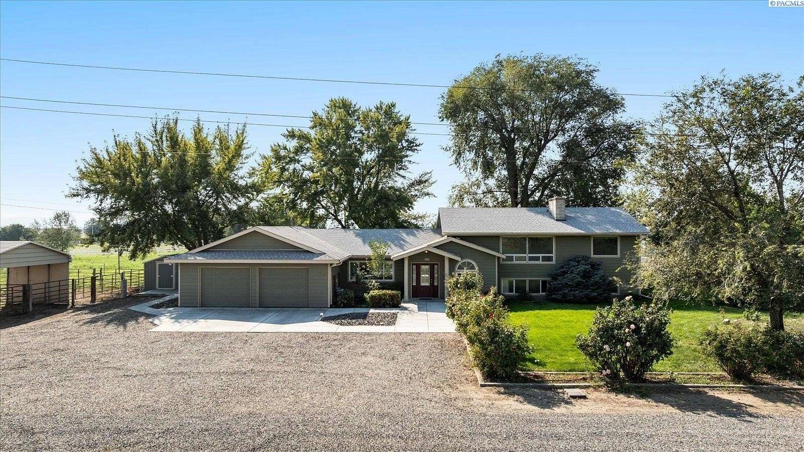 12.3 Acres of Land with Home for Sale in Pasco, Washington