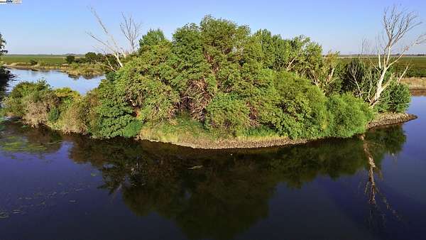 1 Acre of Land for Sale in Byron, California