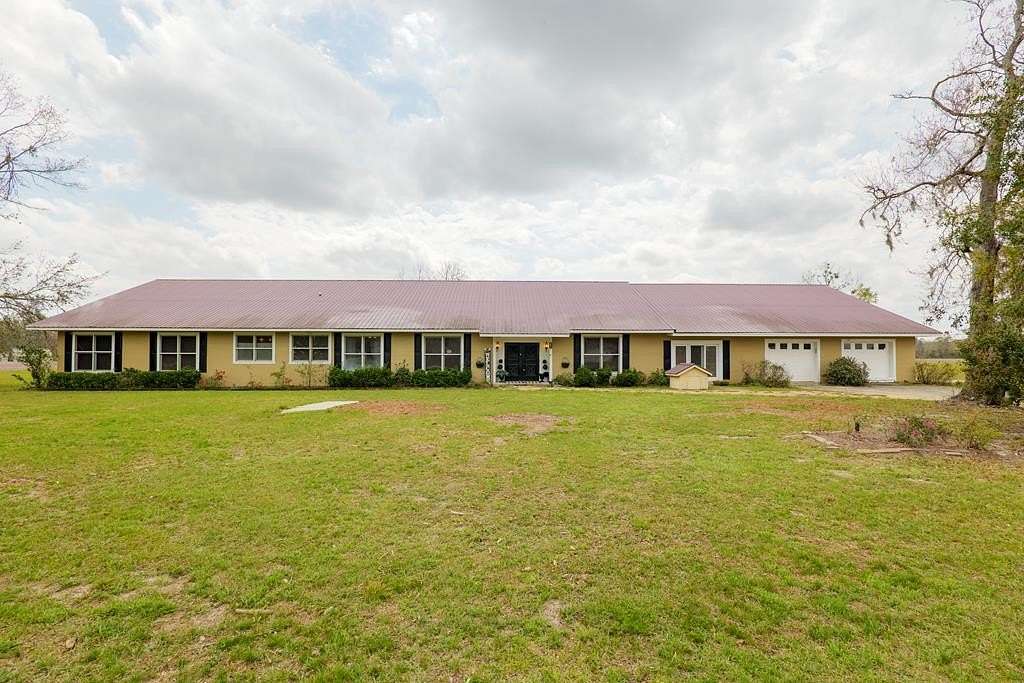 3 Acres of Land with Home for Sale in Valdosta, Georgia