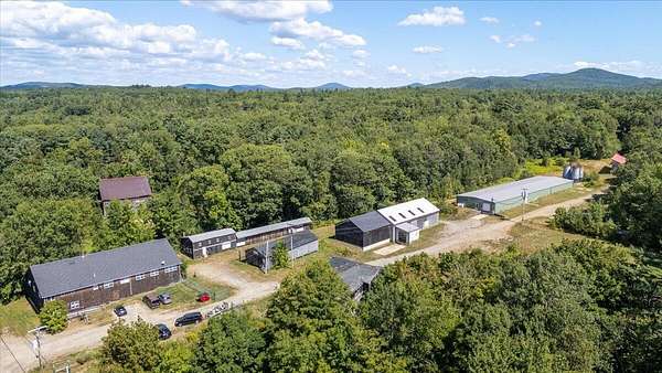 10.2 Acres of Improved Mixed-Use Land for Sale in Warren, Maine