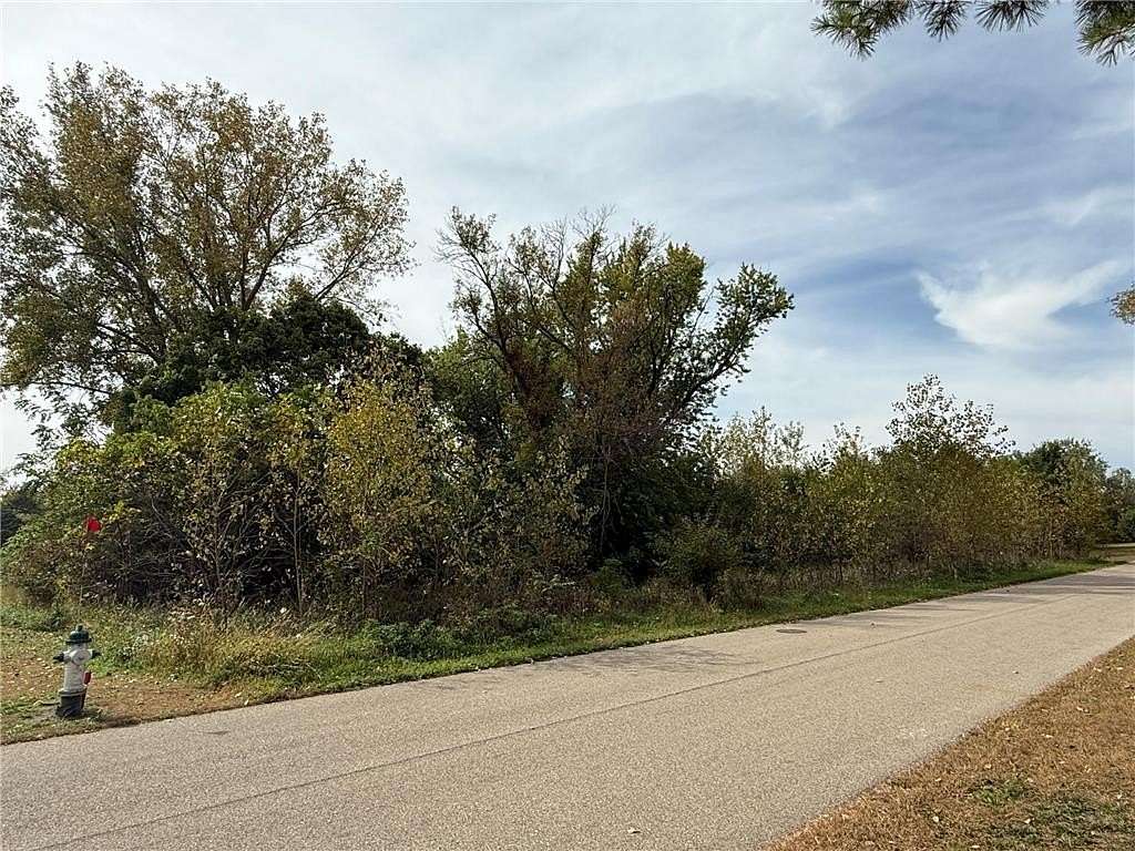 1 Acre of Residential Land for Sale in Albert Lea, Minnesota