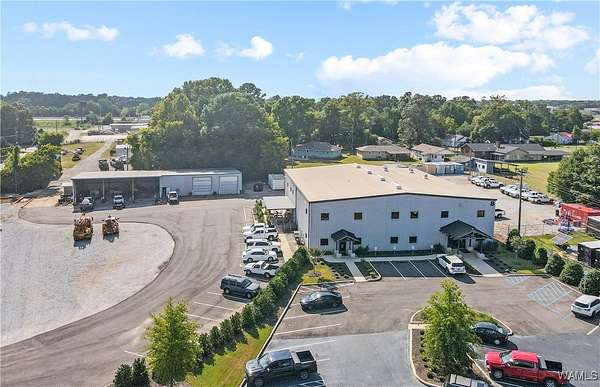 3.4 Acres of Improved Residential Land for Sale in Tuscaloosa, Alabama