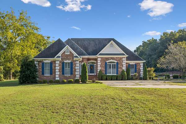 2.23 Acres of Residential Land with Home for Sale in Waverly, Tennessee