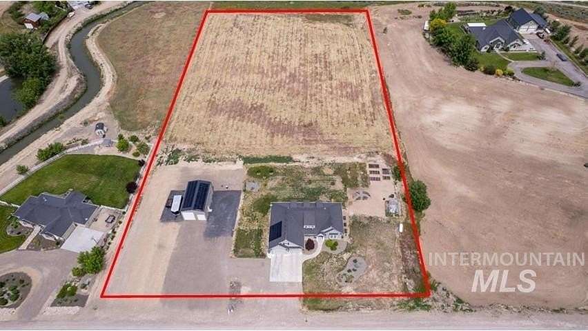 4.55 Acres of Residential Land with Home for Sale in Fruitland, Idaho