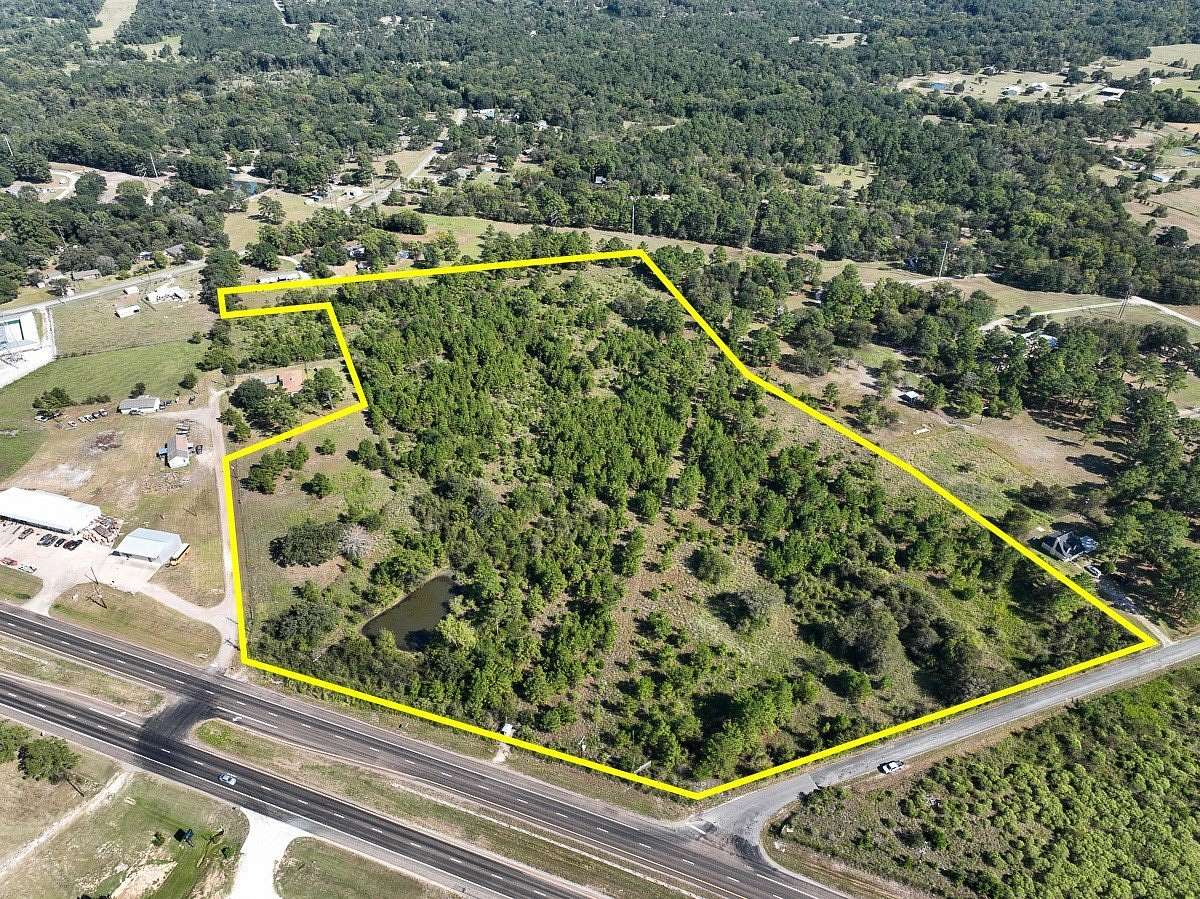 20.5 Acres of Mixed-Use Land for Sale in Huntsville, Texas